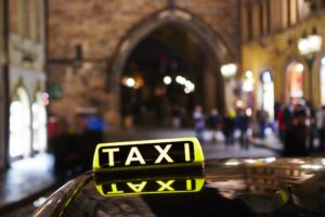 Prague taxi scams: Ripping off customers!
